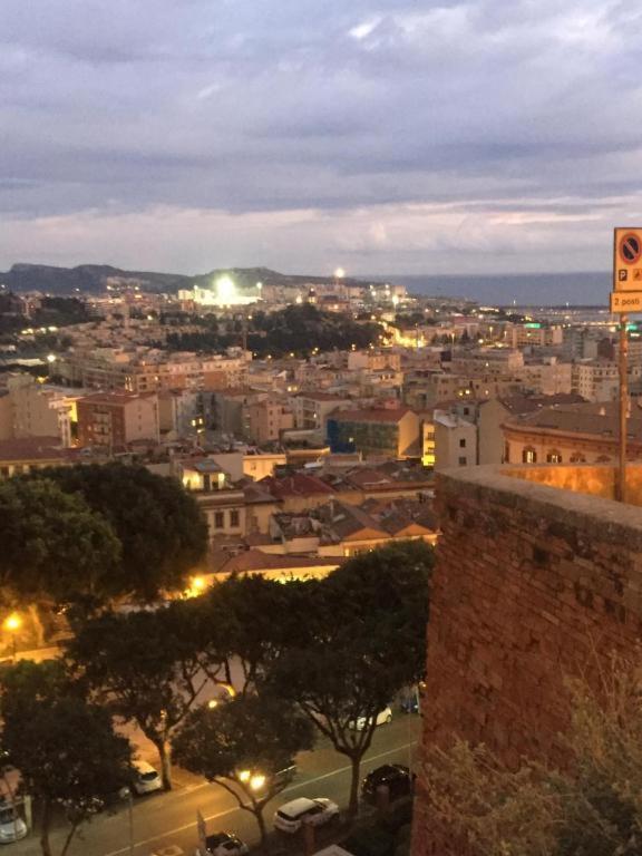 Little Cagliari Apartment Luaran gambar
